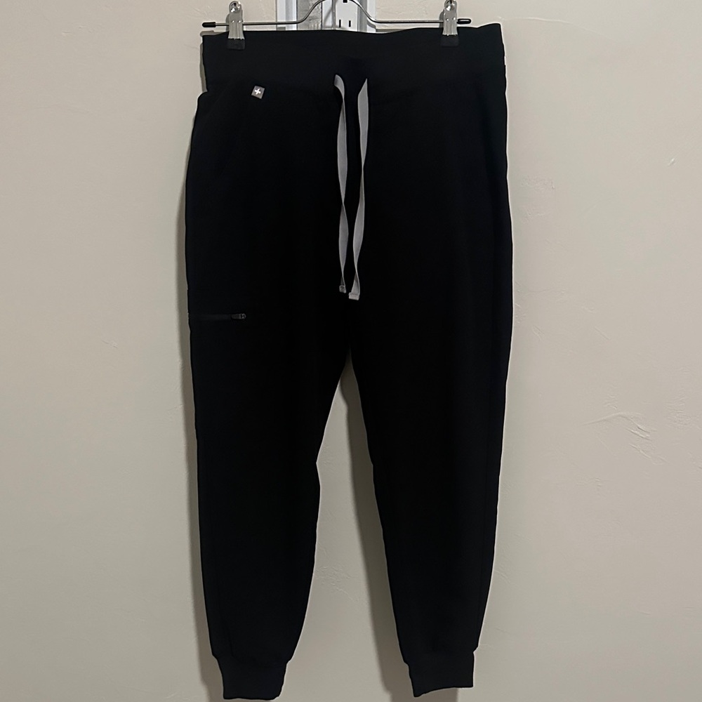 Figs Black Ankle Joggers with Drawstring size small